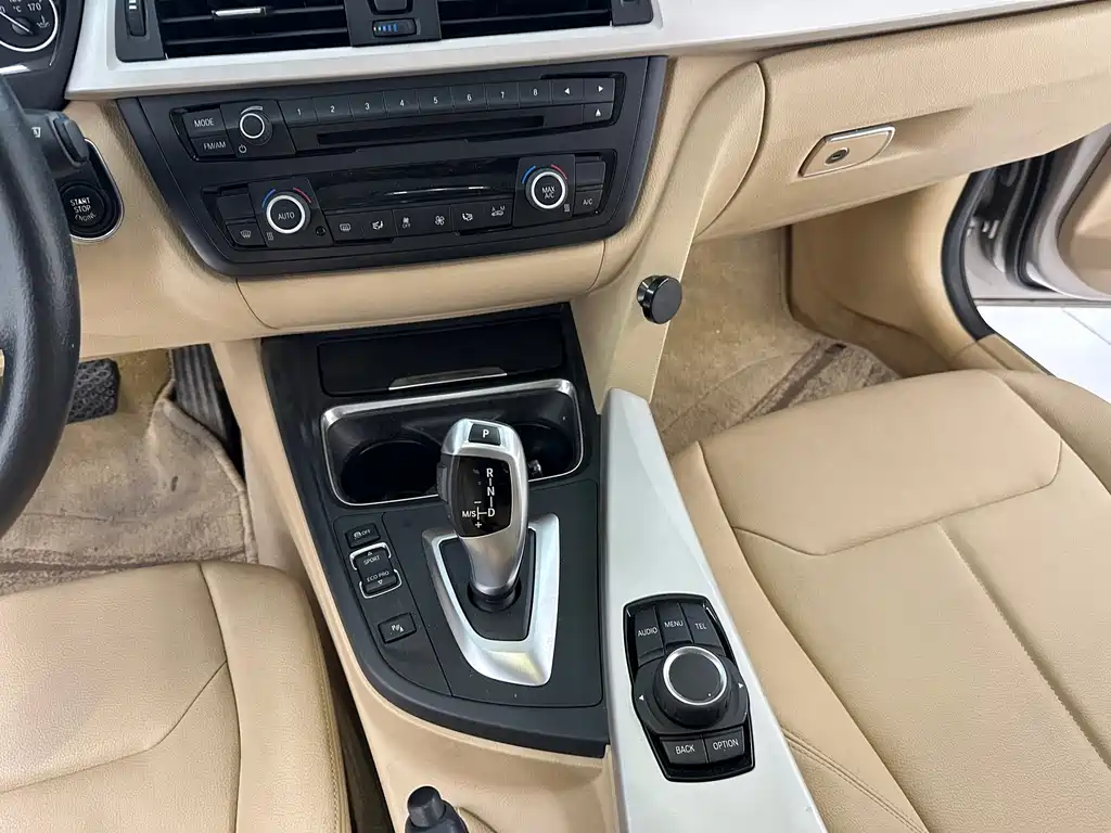 BMW 3 Series — миниатюра 17