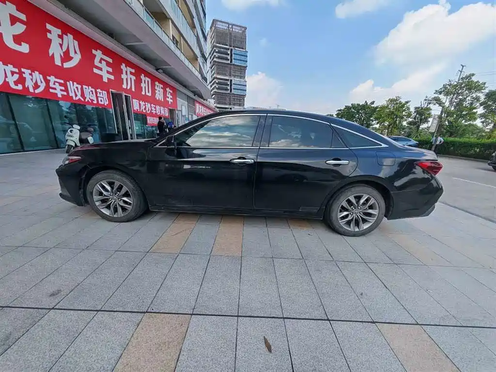 Toyota Avalon — миниатюра 3