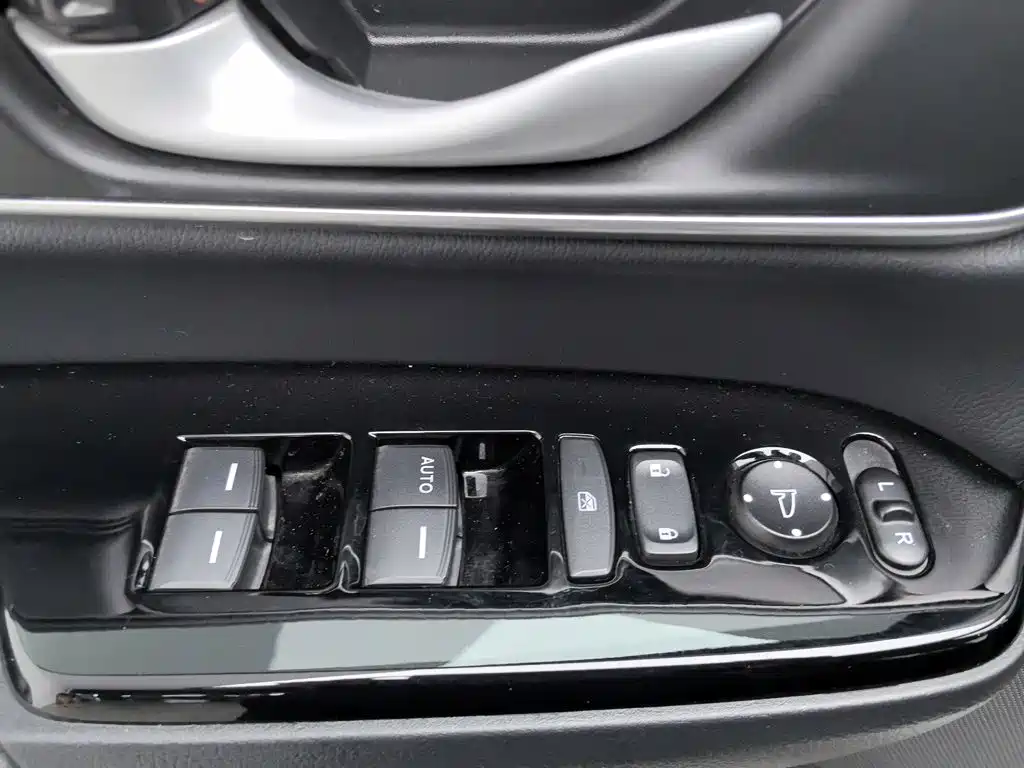 Honda CR-V — миниатюра 9