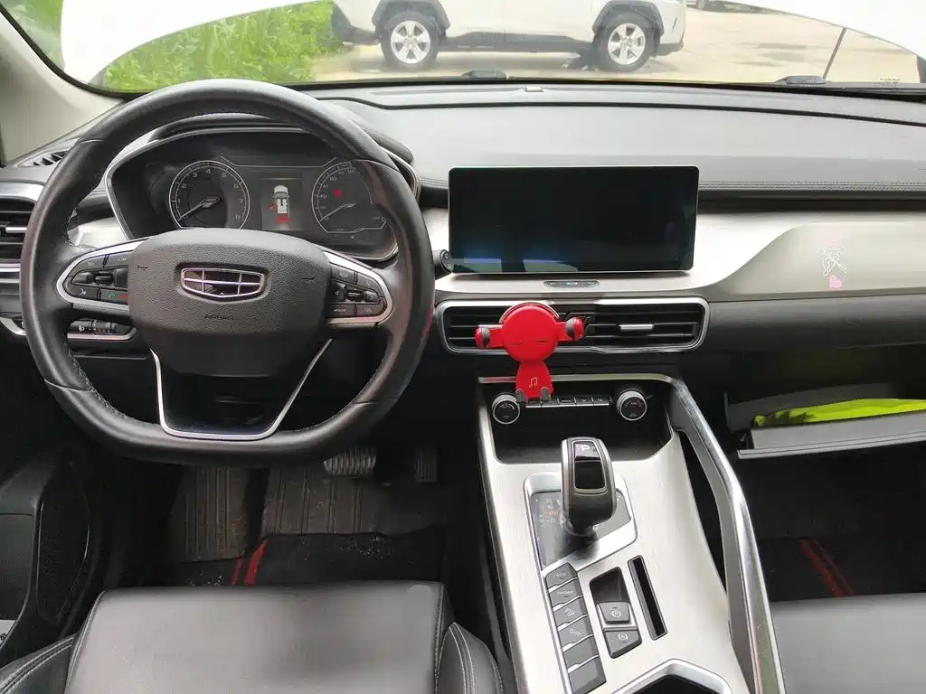 Geely Binyue — миниатюра 5