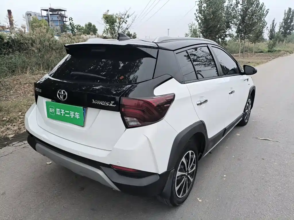 Toyota Yaris L — миниатюра 7