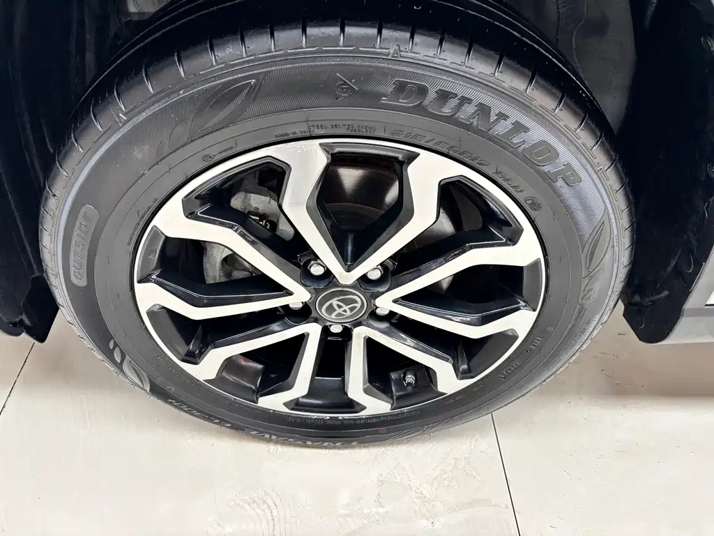 Toyota Frontlander — миниатюра 5
