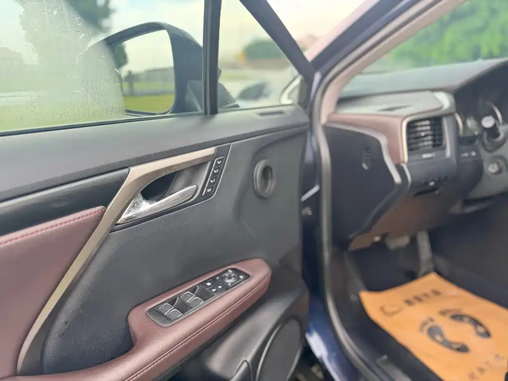 Lexus RX — миниатюра 14