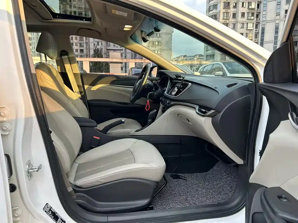 Buick Excelle — миниатюра 13