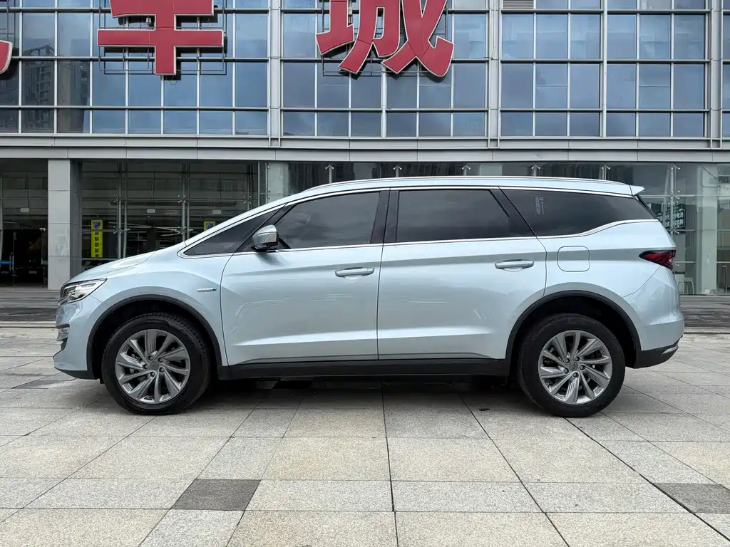 Geely Jia Ji New Energy — миниатюра 3