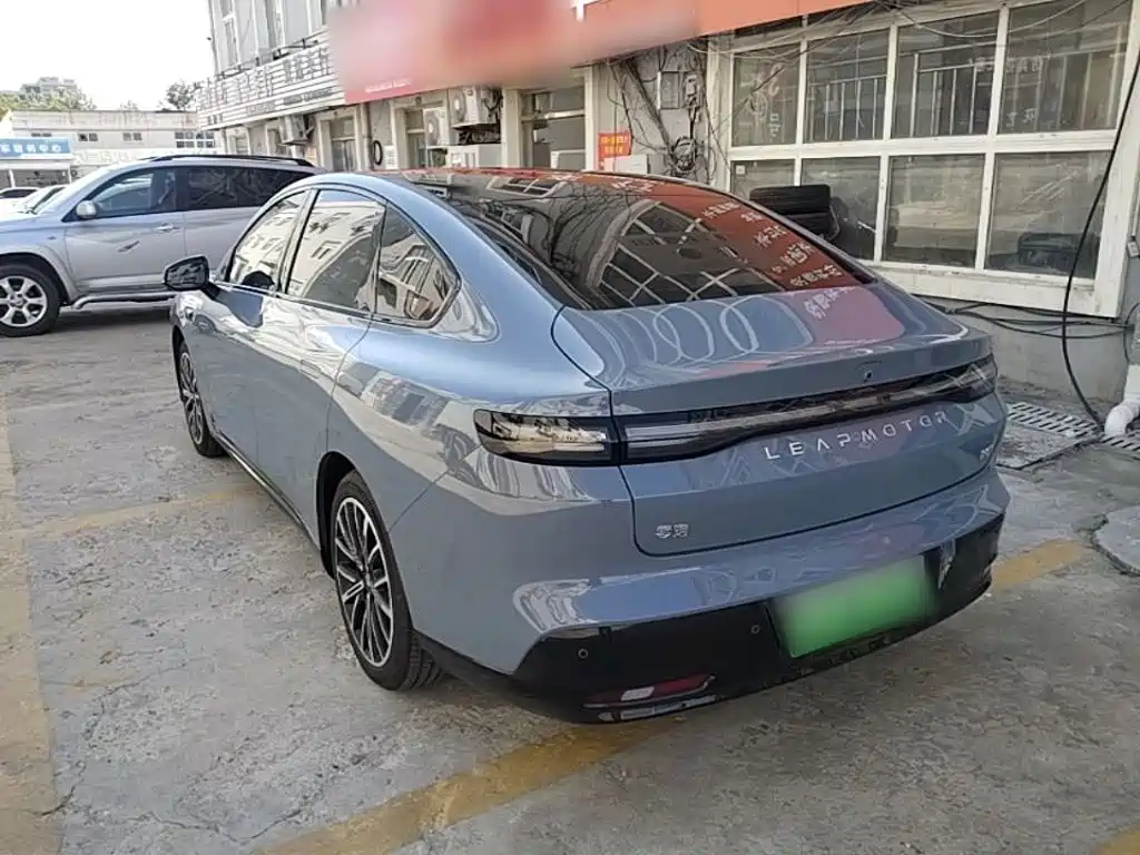 Leapmotor Leapmotor B01 — миниатюра 5