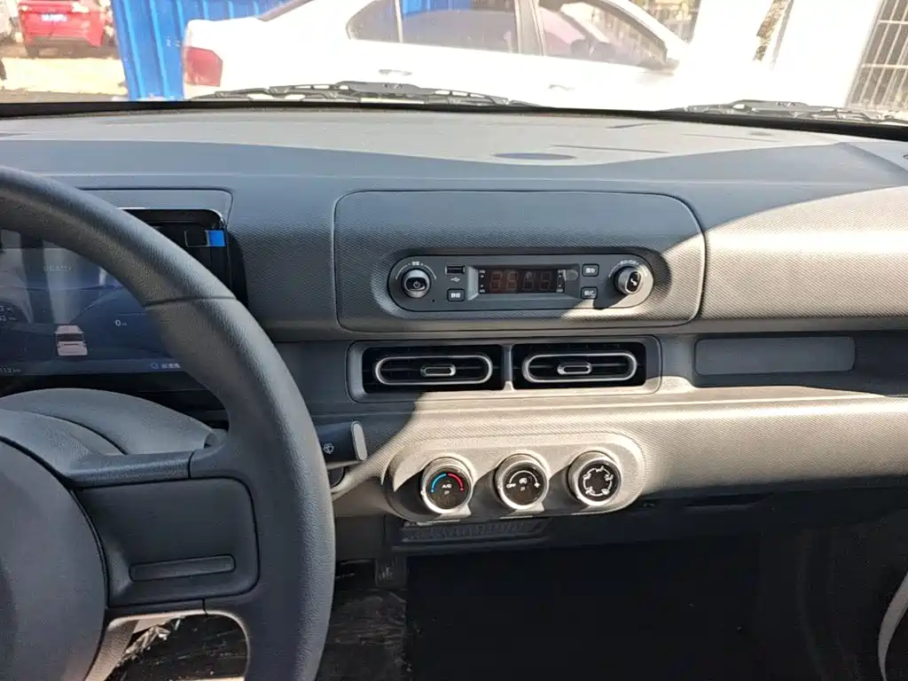 Wuling Zhiguang EV — миниатюра 13