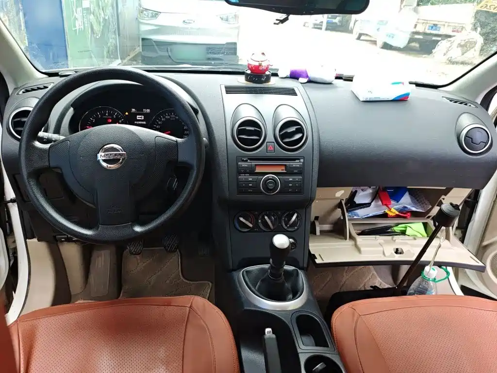 Nissan Qashqai — миниатюра 10