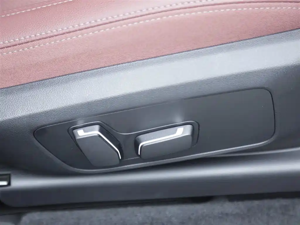 BMW iX3 — миниатюра 10