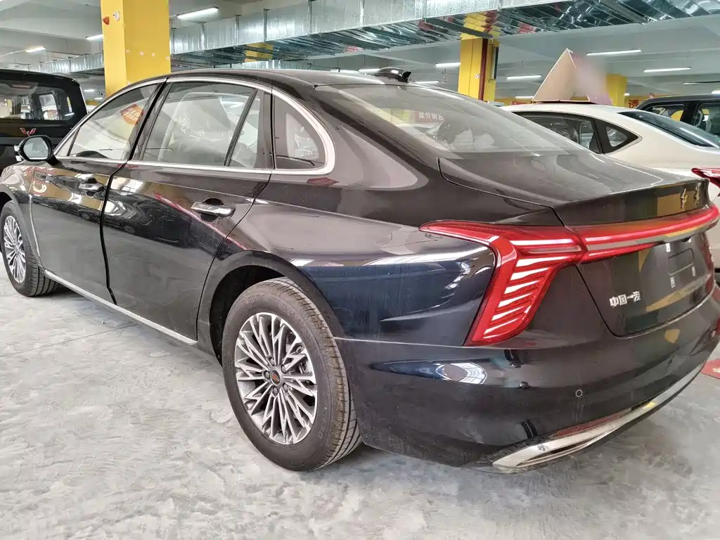 Hongqi Hongqi H5 — миниатюра 5