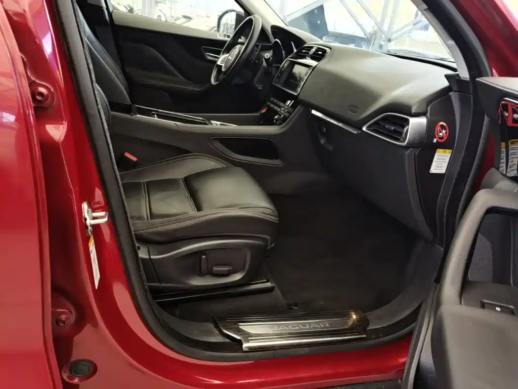 Jaguar F-PACE — миниатюра 25