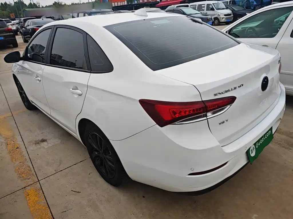 Buick Excelle — миниатюра 5