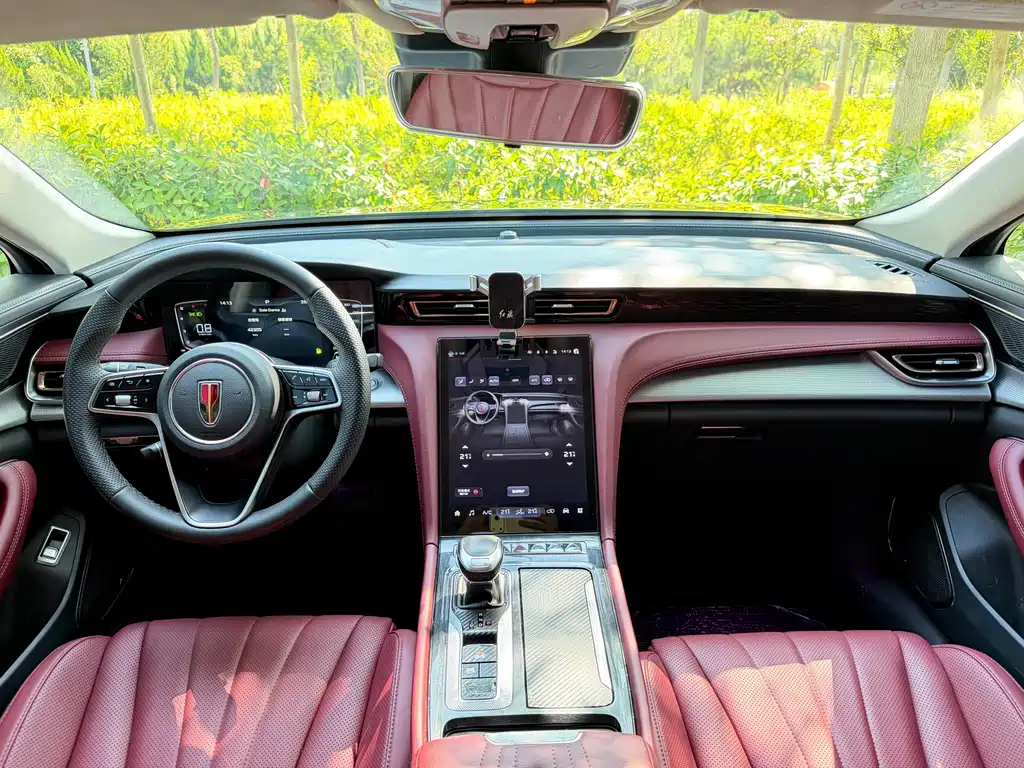 Hongqi Hongqi H5 — миниатюра 10