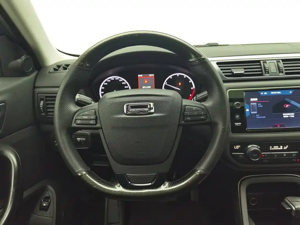 Qoros Qoros 5 — миниатюра 11