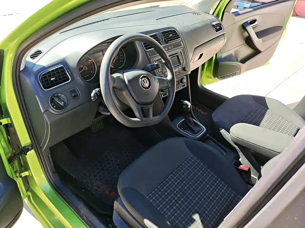 Volkswagen Polo — миниатюра 7