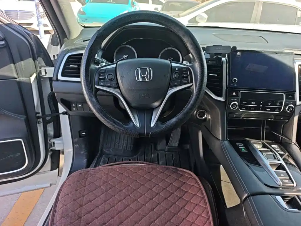 Honda UR-V — миниатюра 11