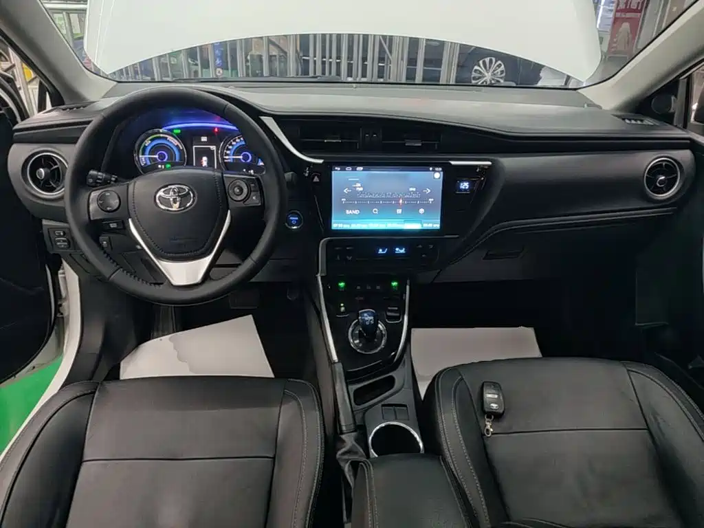 Toyota Corolla — миниатюра 10