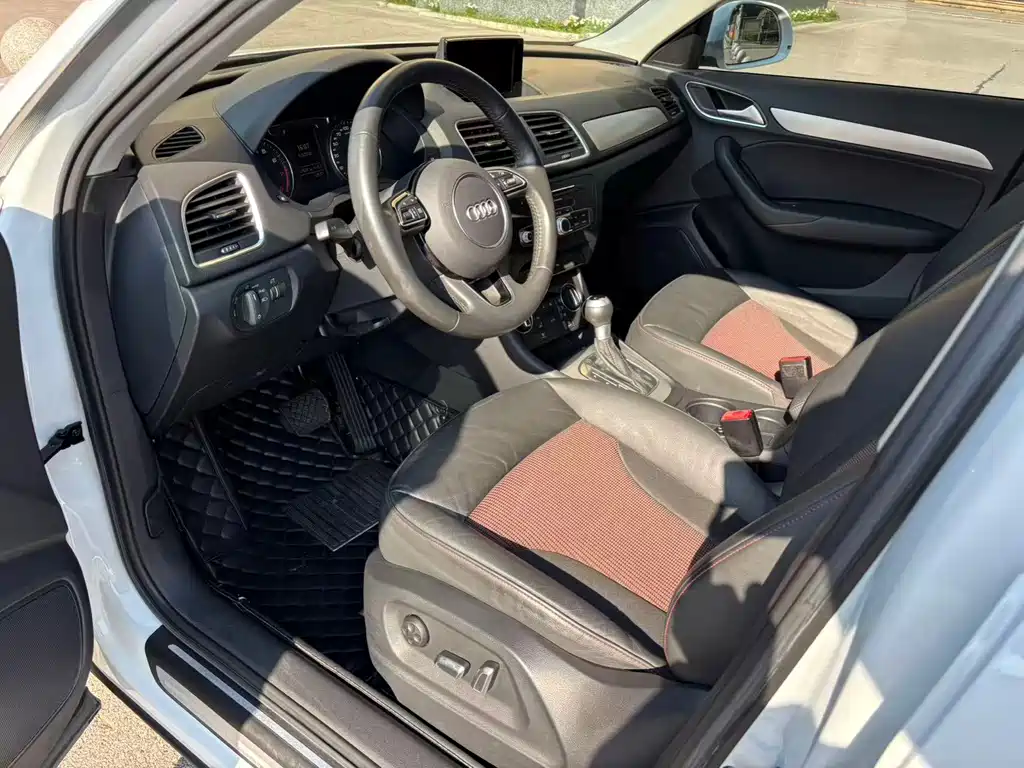 Audi Q3 — миниатюра 12