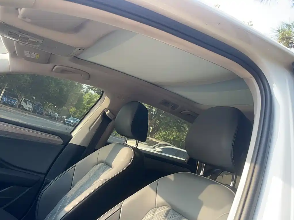 Volkswagen Sagitar — миниатюра 3