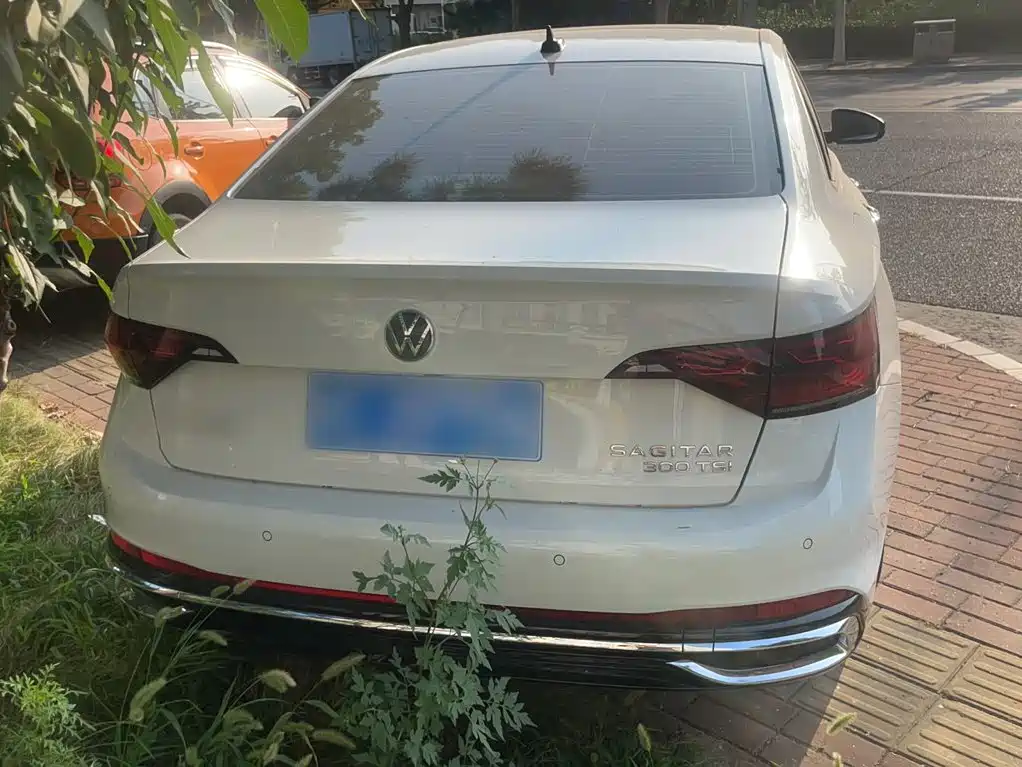Volkswagen Sagitar — миниатюра 9