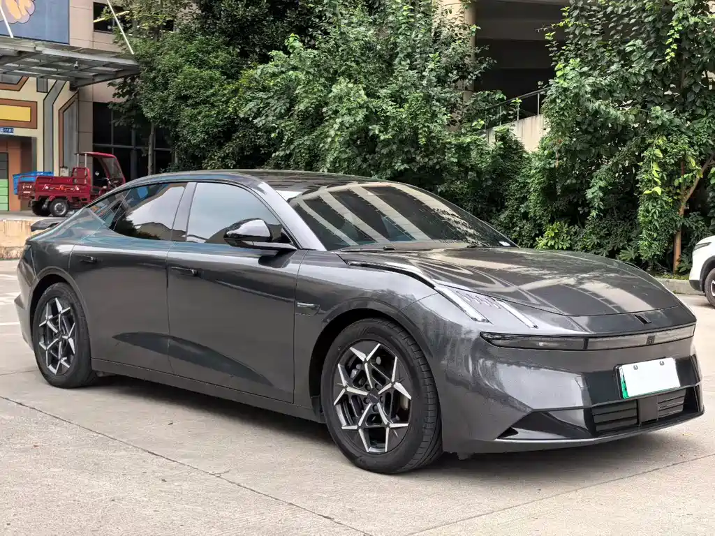 Lynk & Co Z10 — миниатюра 2