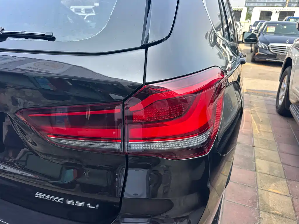 BMW X1 — миниатюра 11