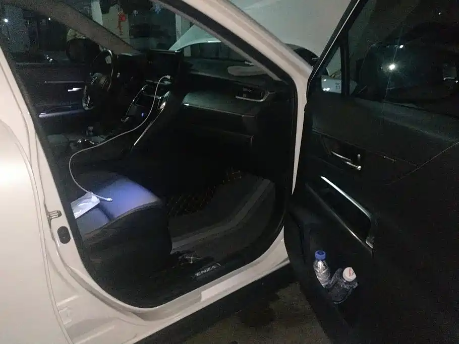 Toyota Venza — миниатюра 8