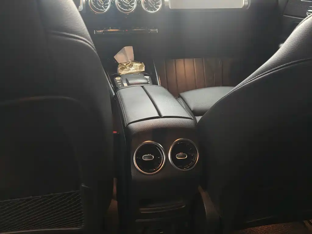 Mercedes-Benz EQB — миниатюра 7