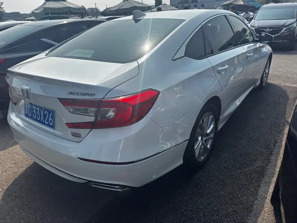 Honda Accord — миниатюра 14