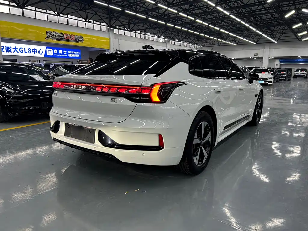 ZEEKR EXTREME KRYPTON 001