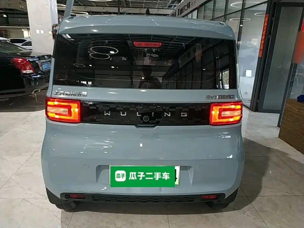 Wuling MINIEV — миниатюра 6
