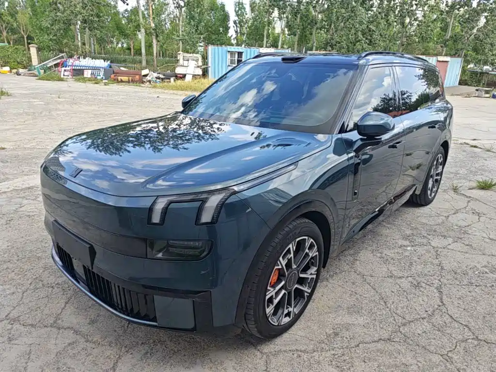 Lynk & Co Рука 900. — миниатюра 2