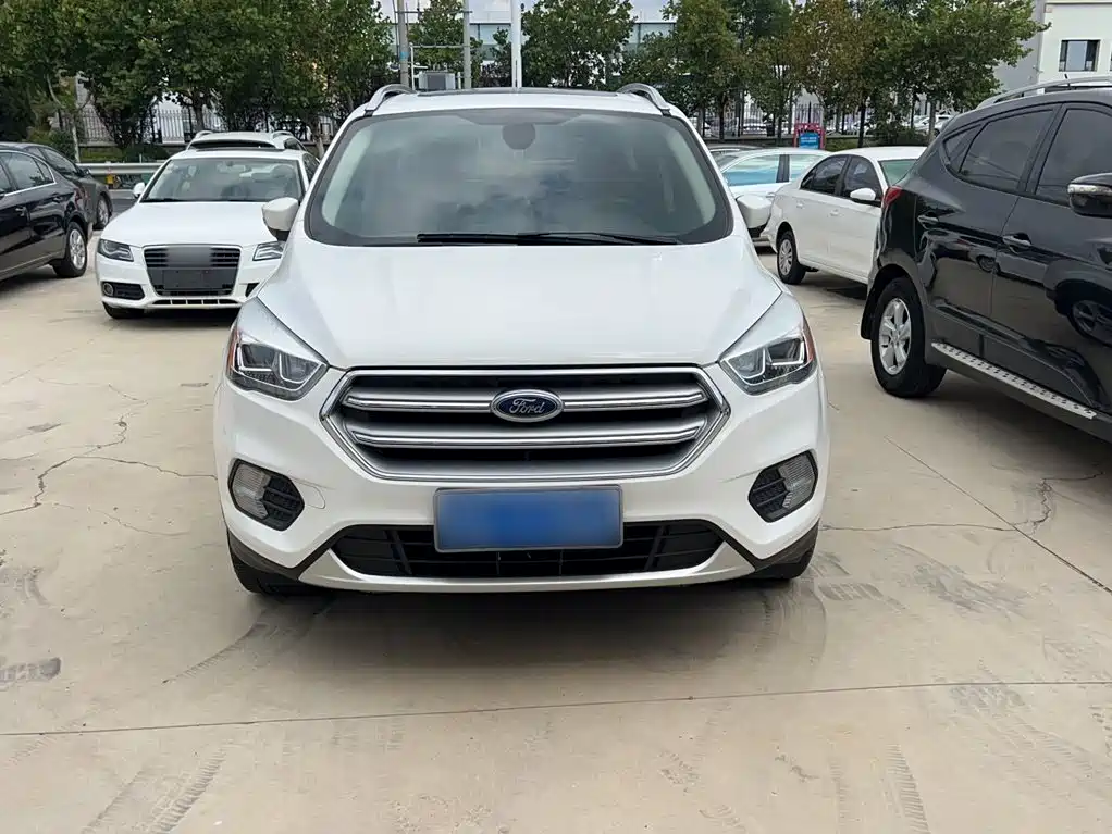 Ford Kuga — миниатюра 22
