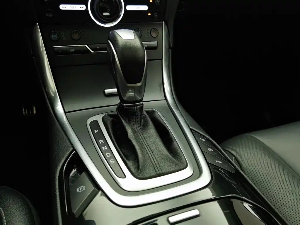 Ford Edge — миниатюра 13