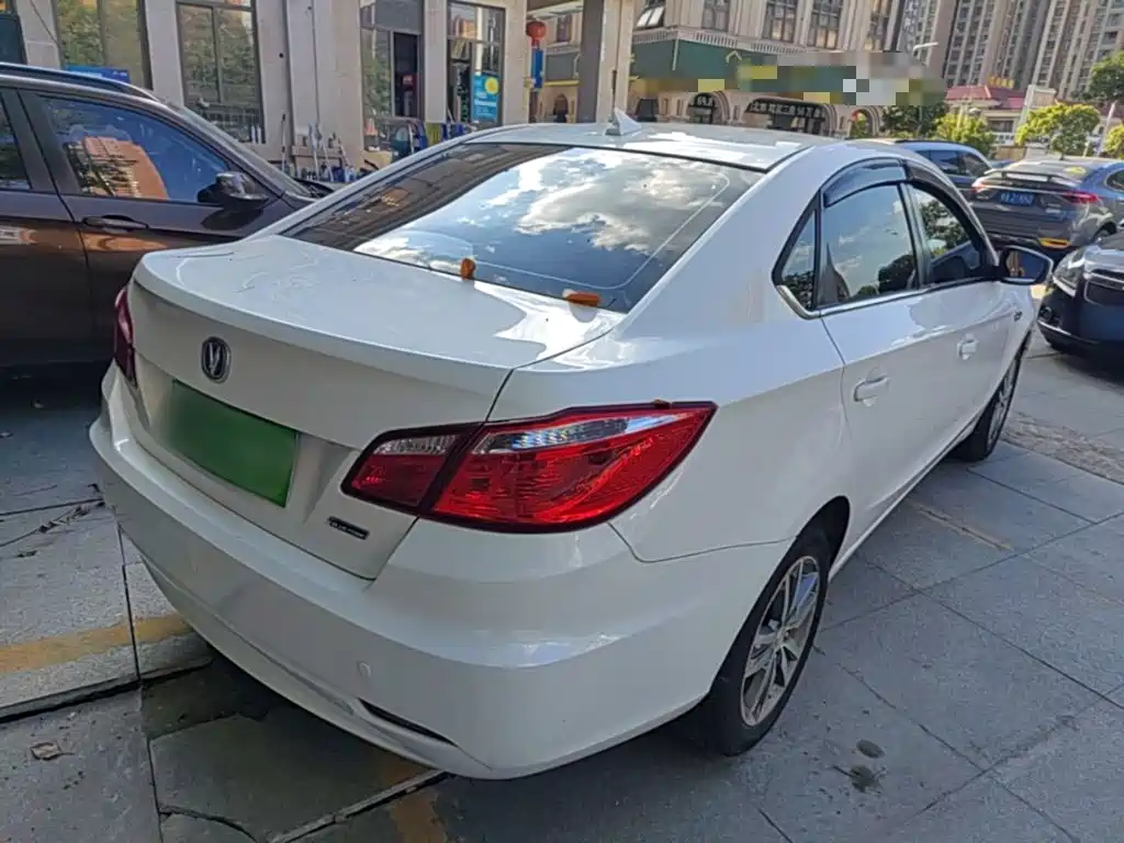 Changan Eado — миниатюра 7