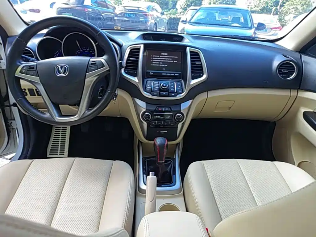 Changan Eado — миниатюра 10