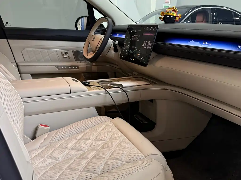 NIO ES8 — миниатюра 16