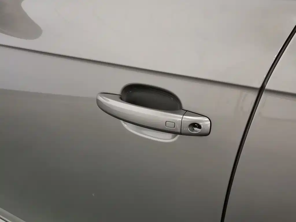 Audi A4L — миниатюра 18