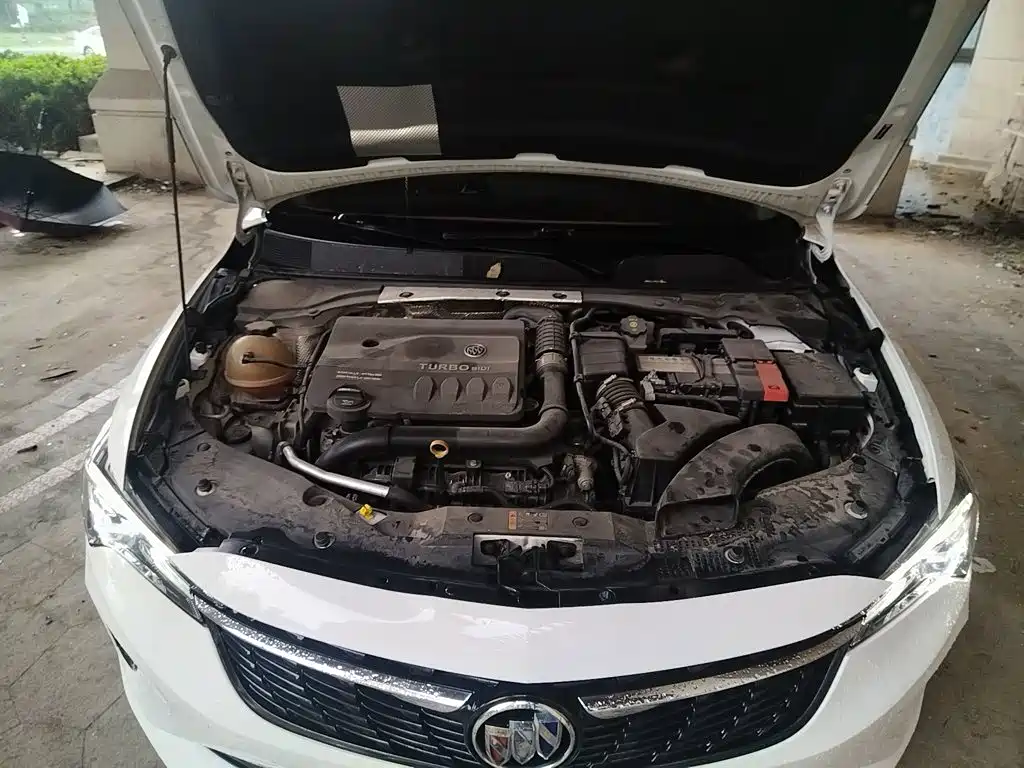 Buick Verano — миниатюра 16