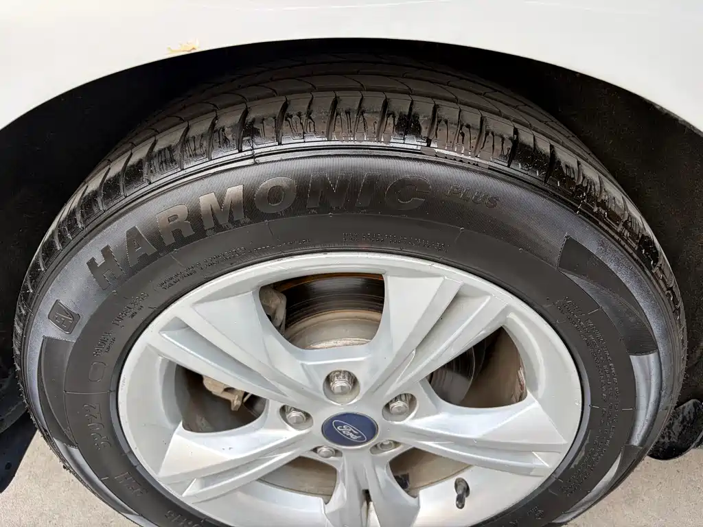 Ford Focus — миниатюра 19