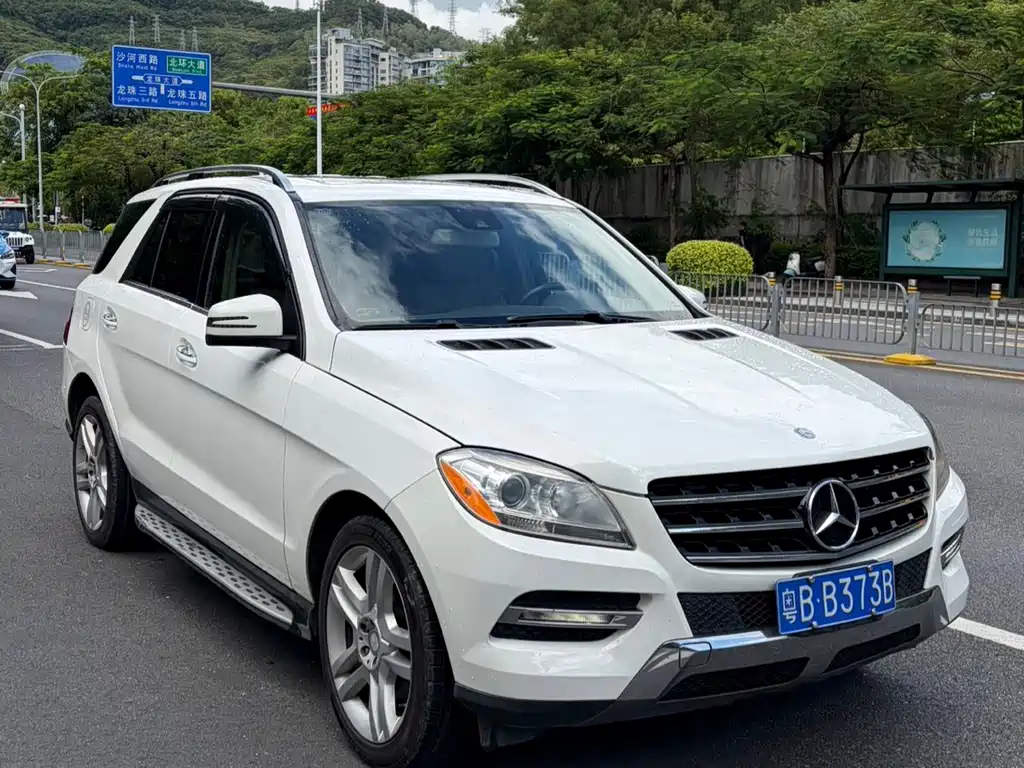 Mercedes-Benz M-Class — миниатюра 2