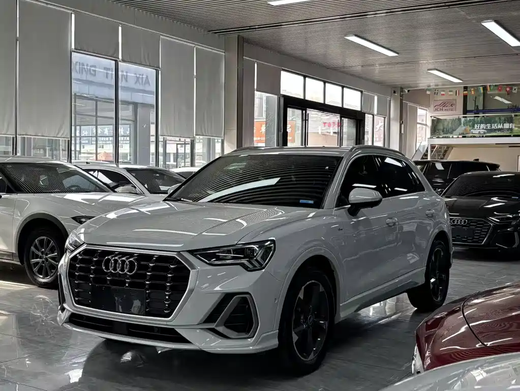 Audi Q3 2022