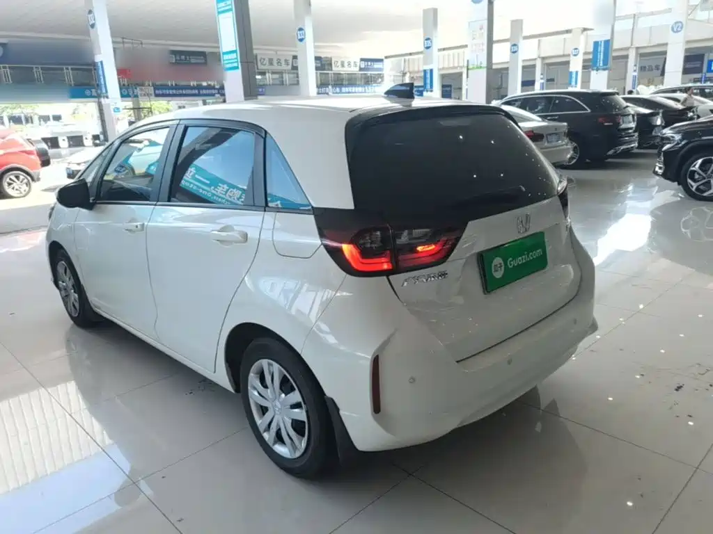 Honda Fit — миниатюра 5