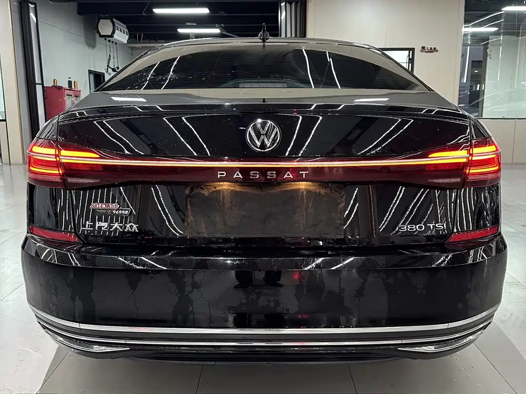 Volkswagen Passat — миниатюра 8