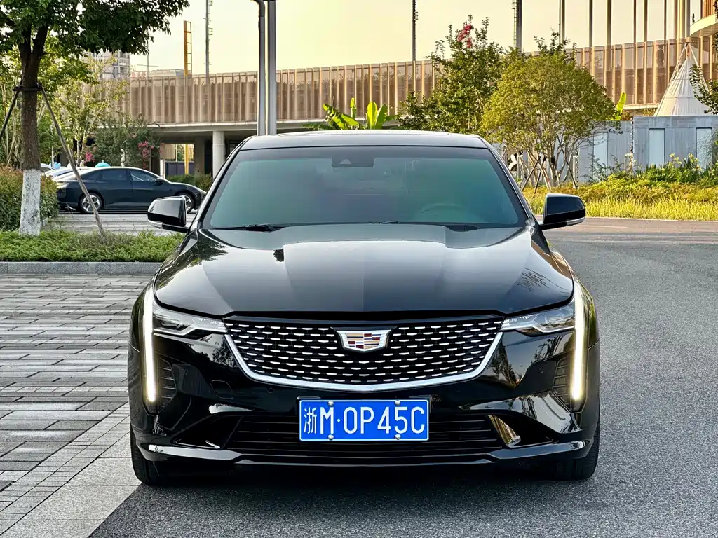 Cadillac CT4 — миниатюра 2