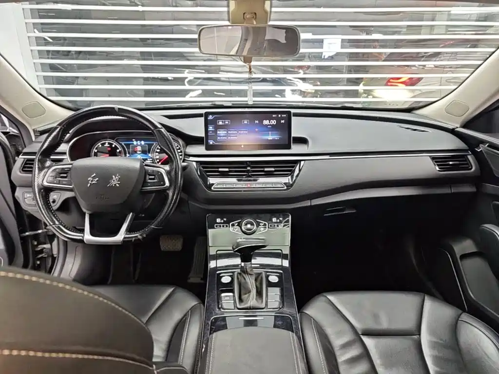 Hongqi Hongqi H5 — миниатюра 10