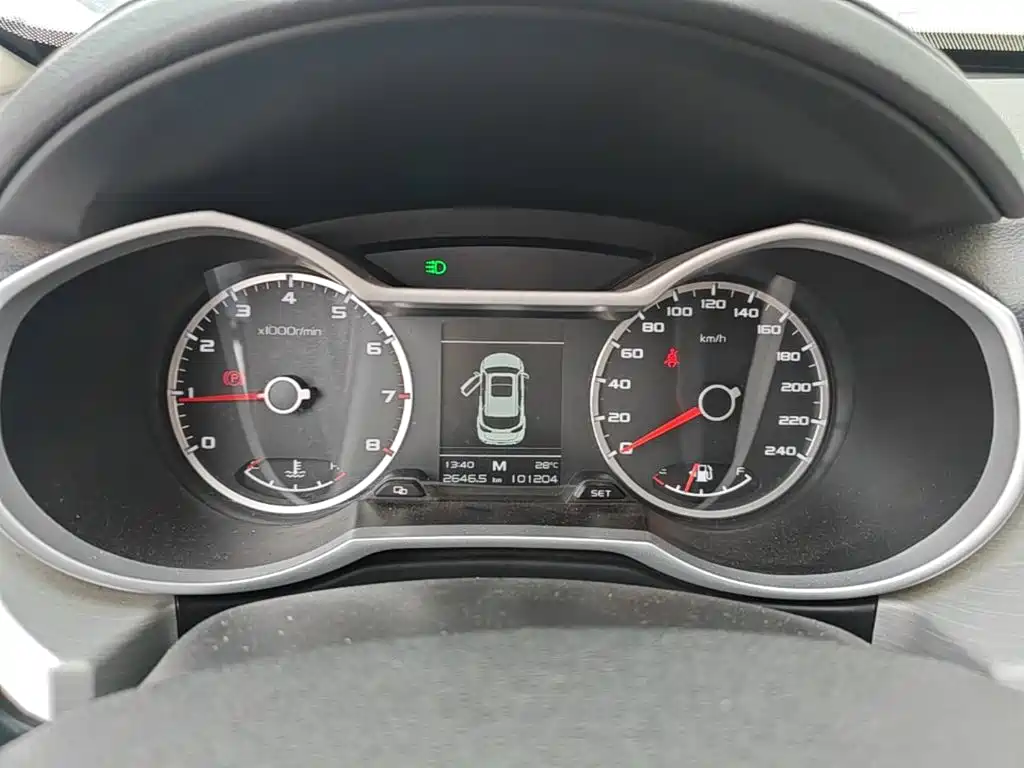 Geely Boyue — миниатюра 8