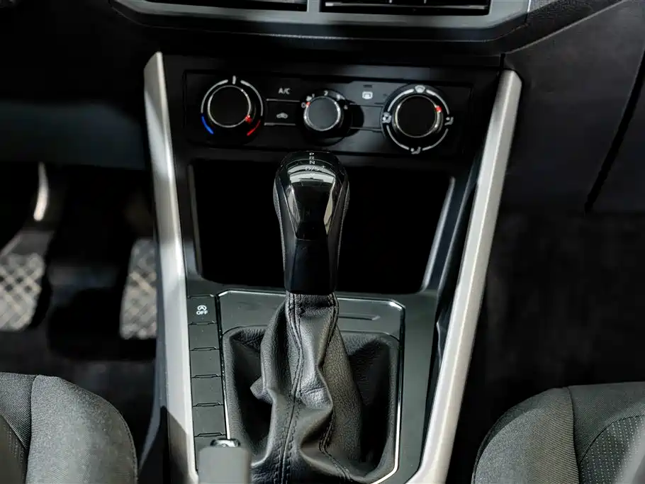 Volkswagen Polo — миниатюра 14
