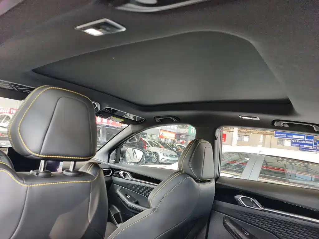 Geely Binyue — миниатюра 15