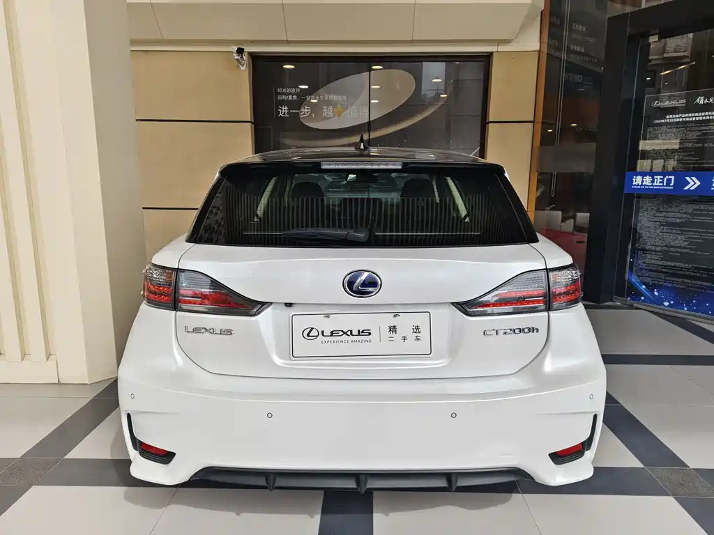 LEXUS CT